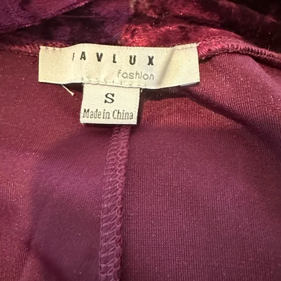 FAVLUX Deep Burgundy Crushed Velvet Cardigan! Like new! - Picture 6 of 8